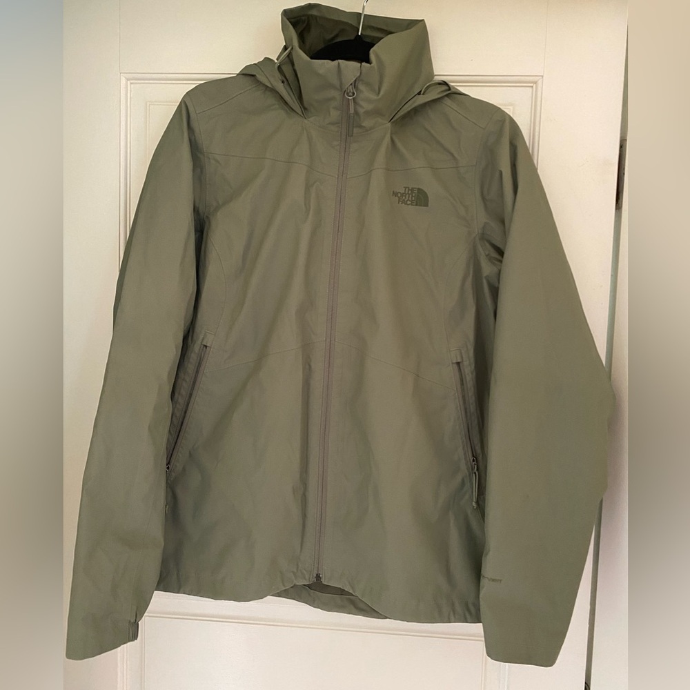 The North Face Women’s Hooded Dry Vent Jacket Size M
Color Thyme - Picture 2 of 16